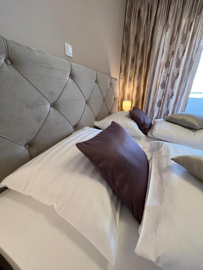 Apartman Yacht ميدولين المظهر الخارجي الصورة