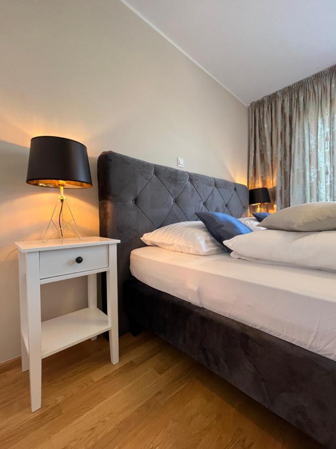 Apartman Yacht ميدولين المظهر الخارجي الصورة