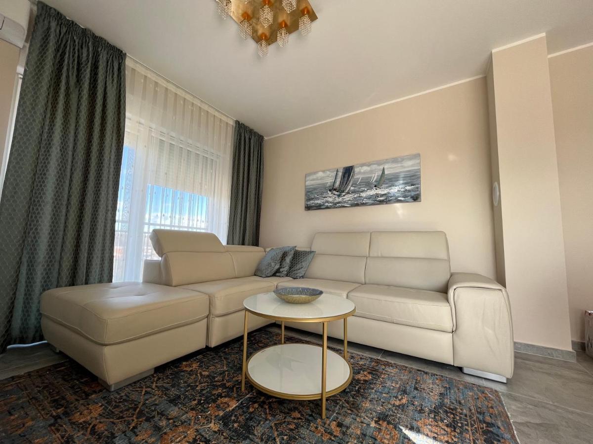 Apartman Yacht ميدولين المظهر الخارجي الصورة